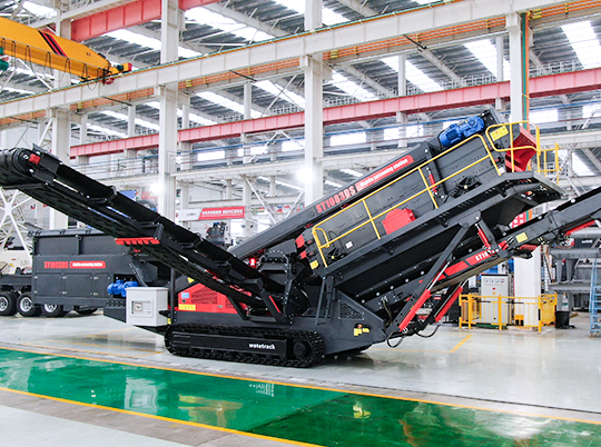 如何輕松應(yīng)對(duì)礦山破碎篩分的場(chǎng)地限制和基建難題？履帶式移動(dòng)破碎篩分站給你答案