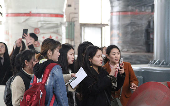 紅星：守護綠水青山，大國重器責(zé)無旁貸
